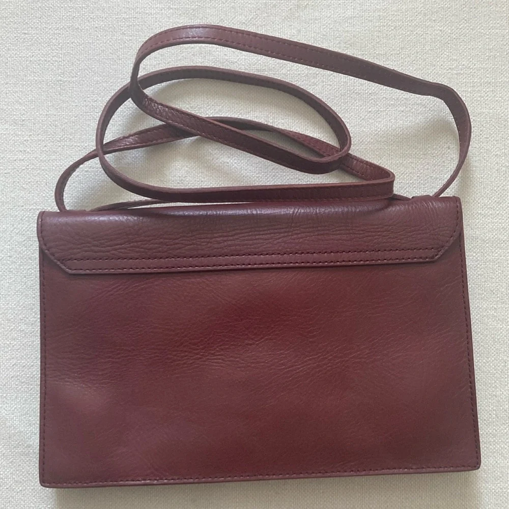MADEWELL | The Slim Convertible Bag - Cabernet - Picture 11 of 16